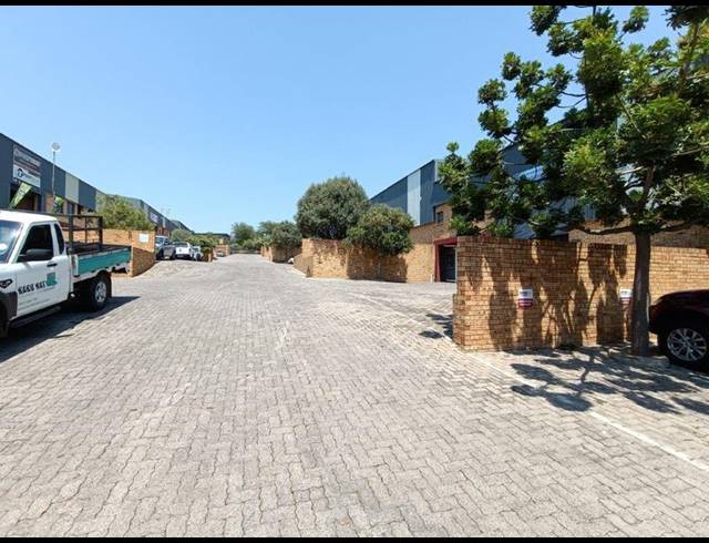 INDUSTRIAL PROPERTY TO RENT IN LASER PARK